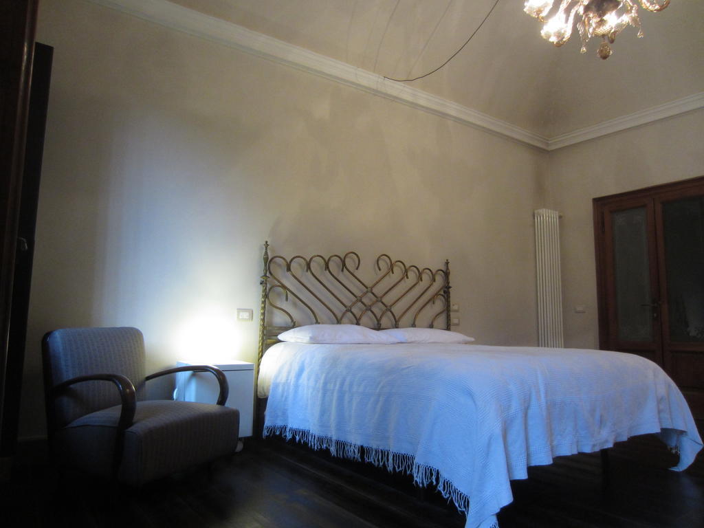 Corte Dall'Era Bed and Breakfast Brescia Rum bild